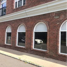 Load image into Gallery viewer, 3/4" Horizontal Blinds (Applies to Exterior, Provides 1-Way Vision for Daytime Privacy)