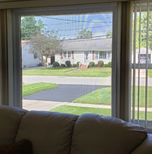 Load image into Gallery viewer, 3 1/2&quot; Vertical Blinds (Applies to Exterior, Provides 1-Way Vision for Daytime Privacy)
